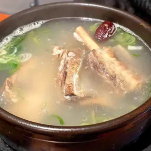 고향소갈비찜 소갈비탕 사진 1