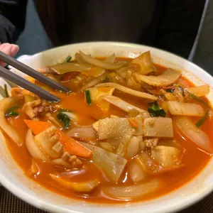 메이탄 대표 사진