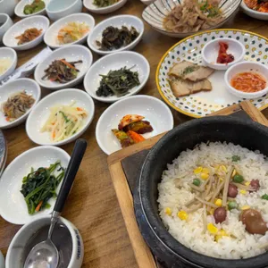 귀빈돌솥밥 사진