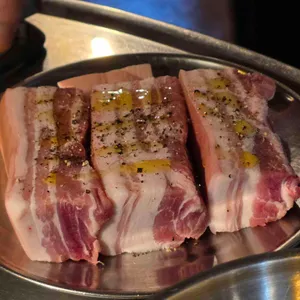 모티 사진