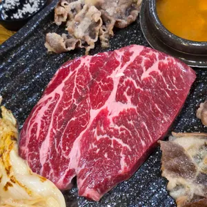 사당역 힘찬정육식당 대표 사진