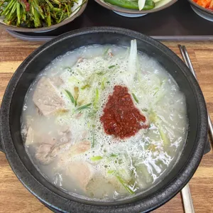 거상수육돼지국밥 대표 사진