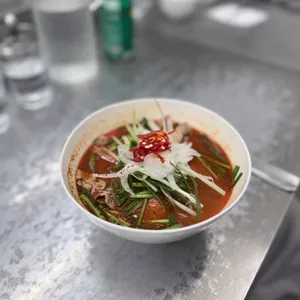 정면 대표 사진