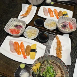 코코로 스시 사진 1