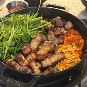 운로 대표 사진