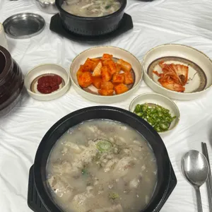 남항진순대국밥 사진 2