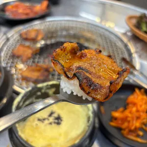 연탄불 생고기 대표 사진