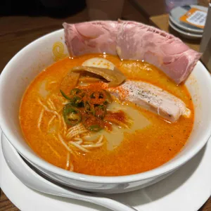 멘지 대표 사진