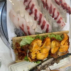 청춘종합어시장 대표 사진