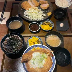 크레이지카츠 사진 1