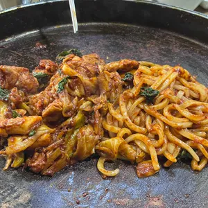 유니춘천닭갈비 대표 사진
