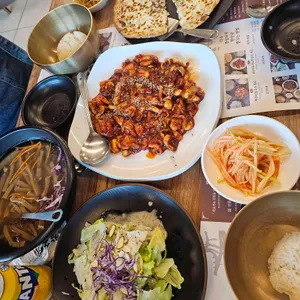 참소예 대표 사진
