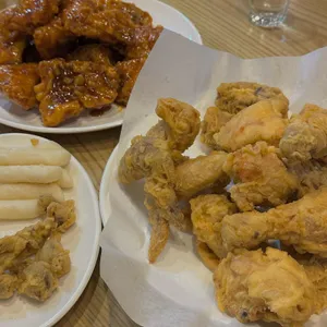 부영통닭 금당점 사진 1