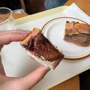 퍼먼트 대표 사진