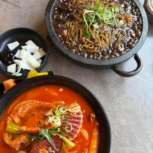 장수돌짜장 사진