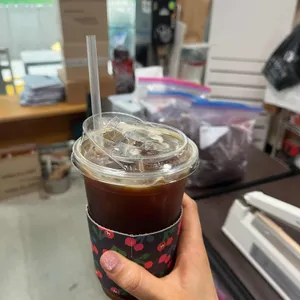 오퍼스 커피로스터즈 대표 사진