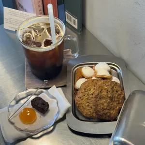 포엣룸 대표 사진