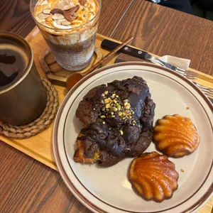 카페버닝 대표 사진