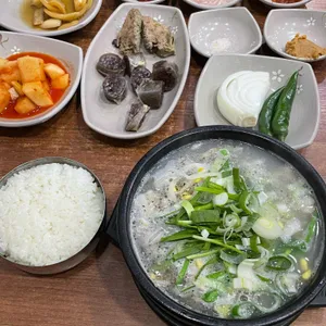 좋은국밥 전골 사진