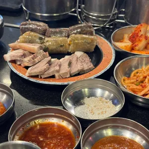 신의주찹쌀순대 대표 사진