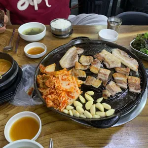 장터삼겹살 사진