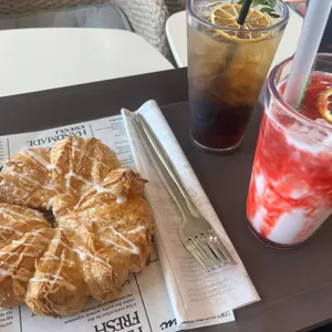 더라탄 대표 사진