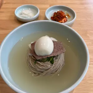 유진옥 사진 1