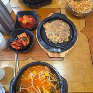 진할머니갈비국밥 사진