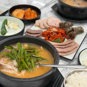 청화백돼지국밥 대표 사진