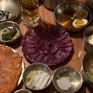 봉산동생고기집 사진 1