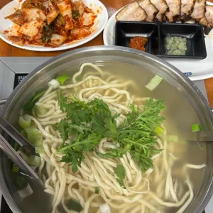 동동칼국수 사진