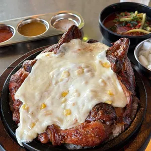 참나무 장작 누룽지 통닭구이 사진 1