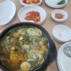 개성상황버섯삼계탕 사진 1