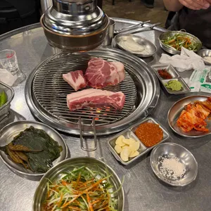 김돈이 사진