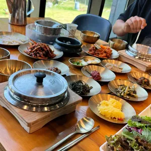 산아래 우렁쌈정식 사진