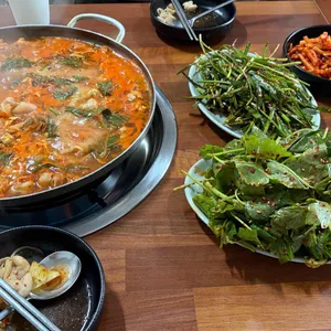 돼지곱창전골 실비집 사진 1