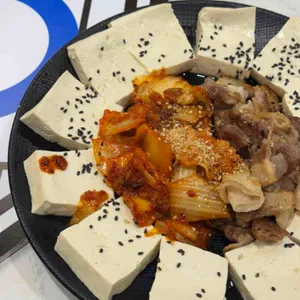 팔오회관 사진