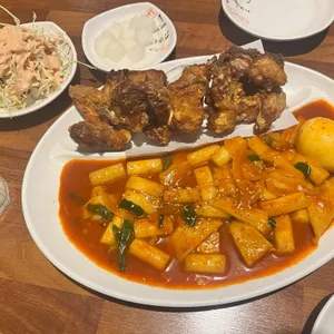 꼬꼬순이 사진