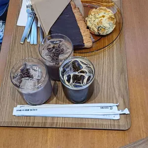 블랙업커피 대표 사진