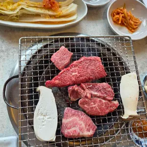 철마 한우 수목원 대표 사진