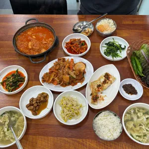 영아네식당 사진 1