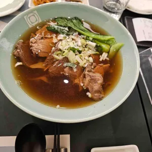 이완미엔 사진