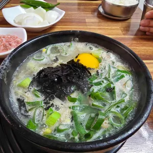 장터국밥 사진 1