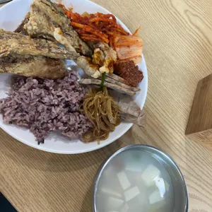 일품한식부페 사진 1