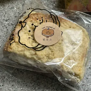 투떰즈업 사진
