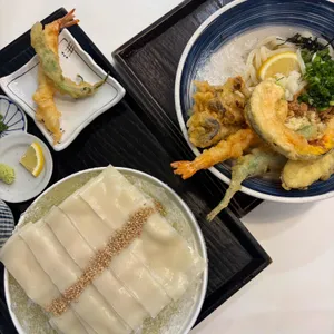요미우돈 교자 사진 1