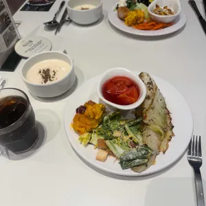 애슐리퀸즈 사진 1