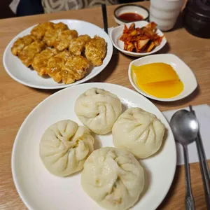 다락방만두 사진 1