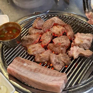 돈사돈 사진