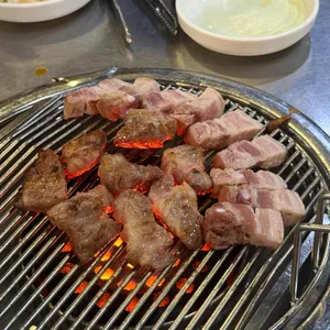 돈사돈 사진